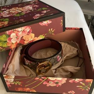 Gucci Beige/Pink GG Supreme Blooms Print Canvas Interlocking G Buckle Belt